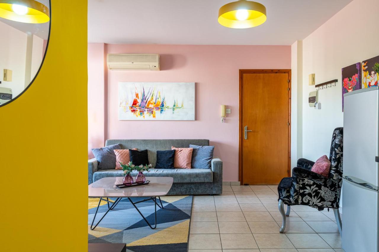 Freya 1-Bedroom Apartment In Larnaca Luaran gambar