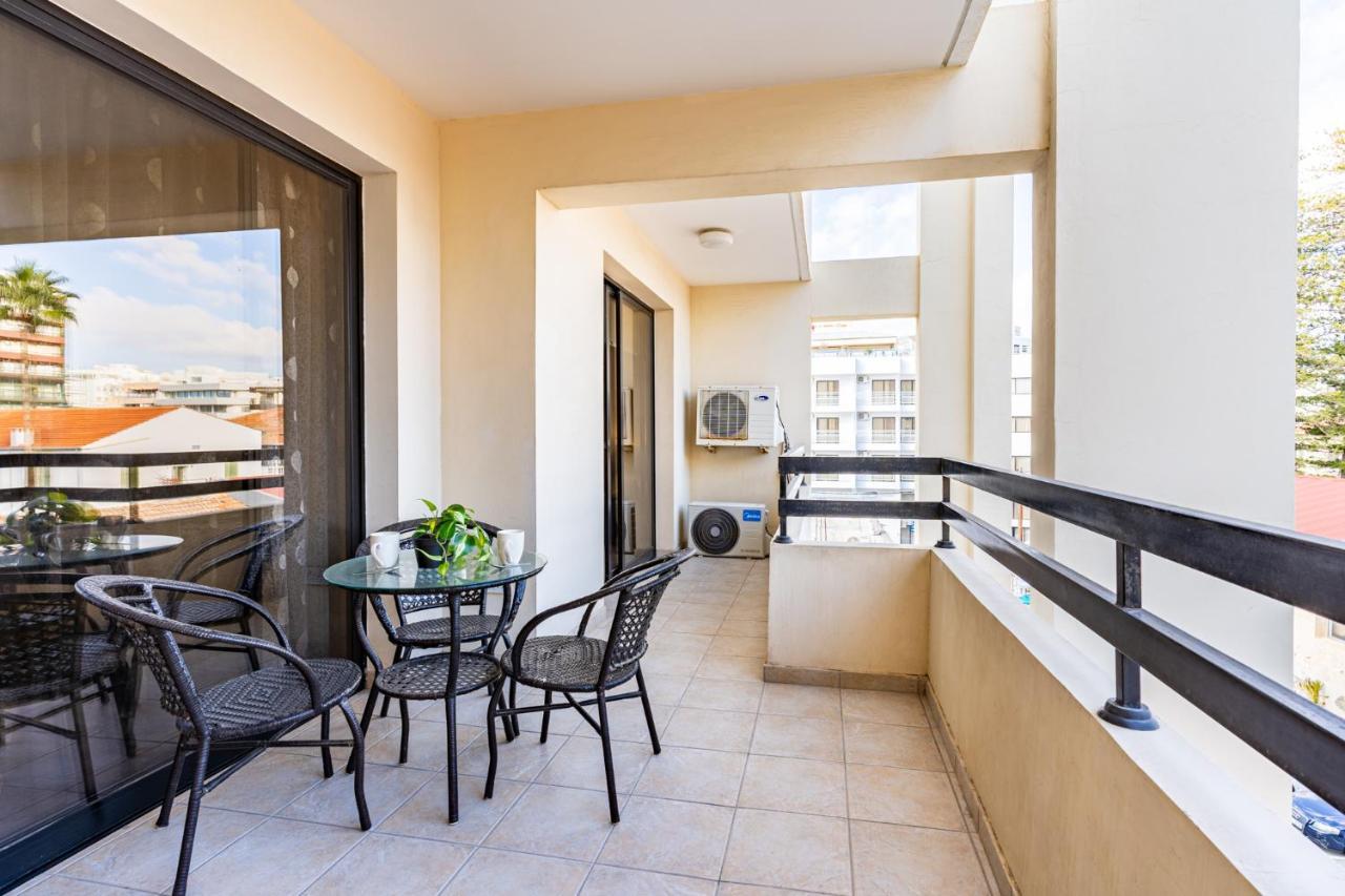 Freya 1-Bedroom Apartment In Larnaca Luaran gambar