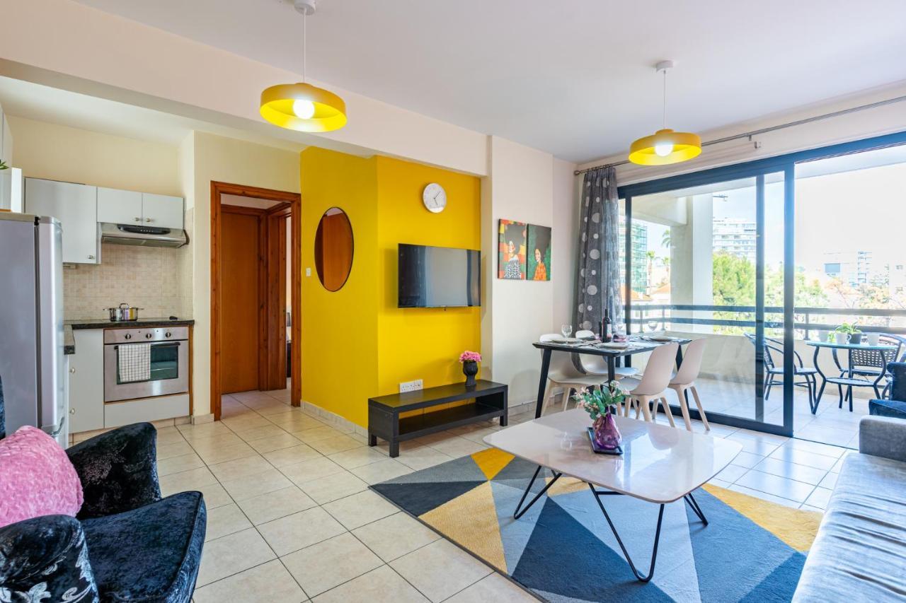 Freya 1-Bedroom Apartment In Larnaca Luaran gambar